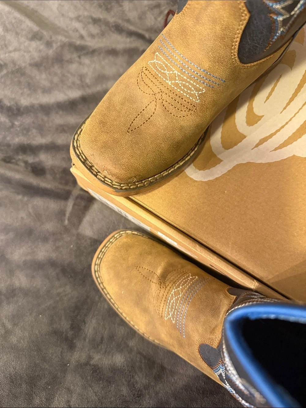 Twister Tan & Navy Pull-On Western Boots with Blue Trim